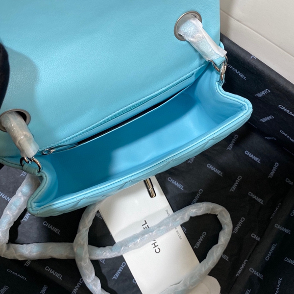 シャネルバッグレプリカ全体デザイン